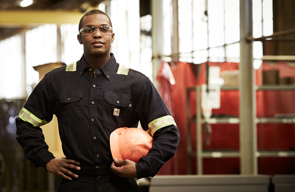 cintas service representative in flame resistant clothing